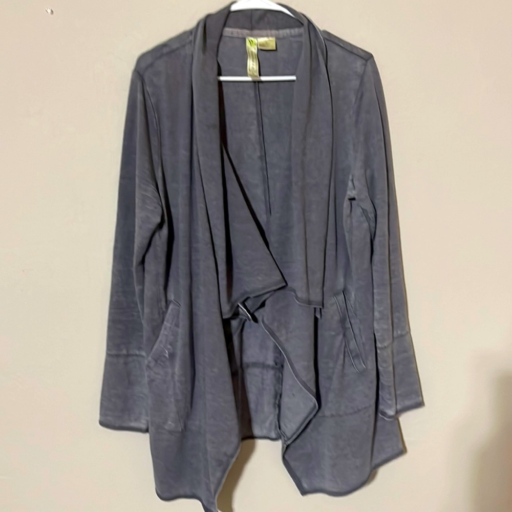 Halcyon Brand. Jersey flow wrap jacket. Gray. Size L